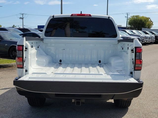 Used 2025 Nissan Frontier S RWD image 11