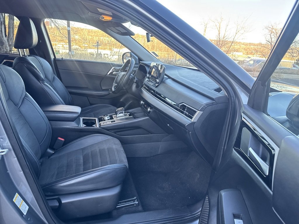 Used 2024 Mitsubishi Outlander SE image 27