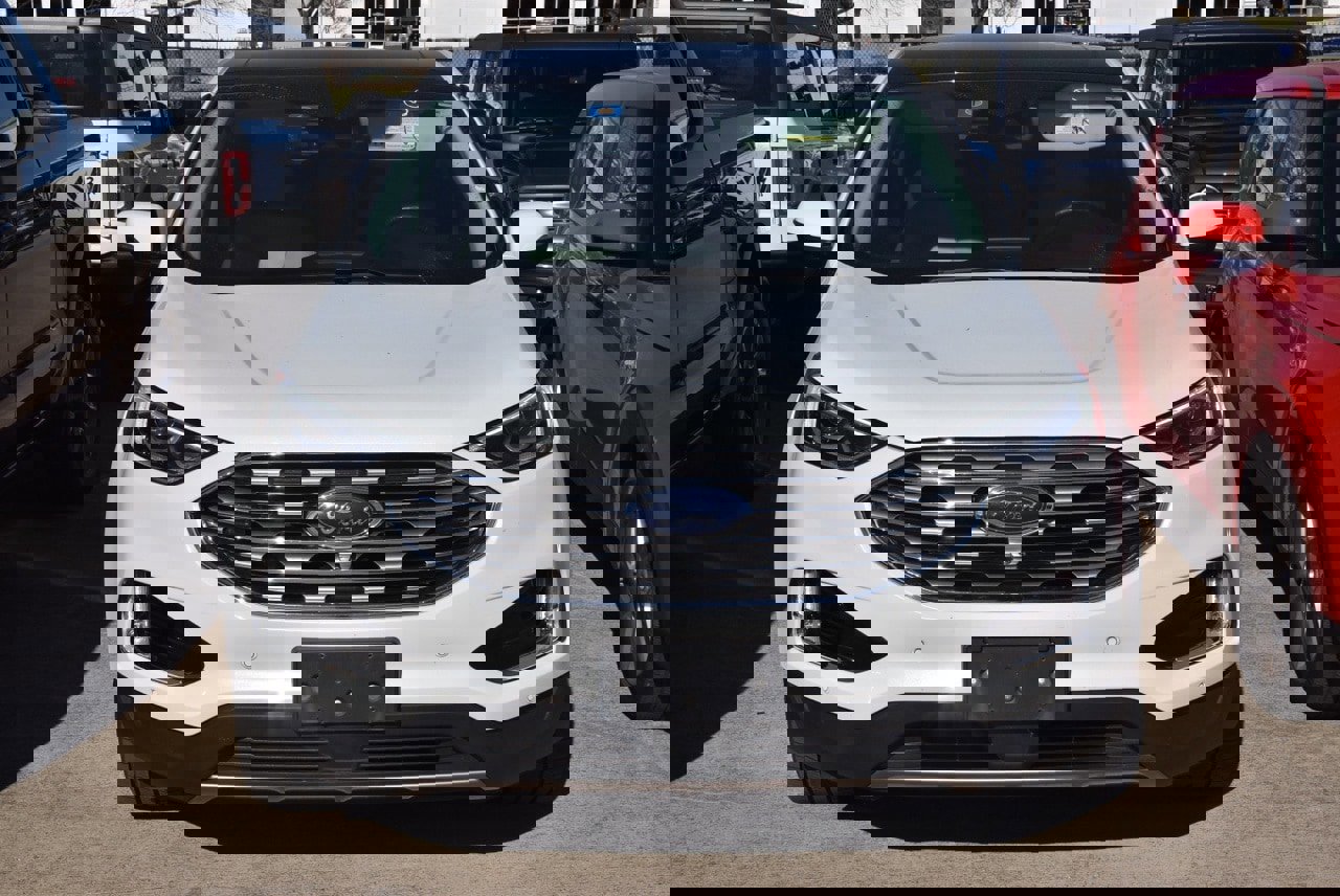 Certified 2021 Ford Edge Titanium w/ Equipment Group 301A image 7