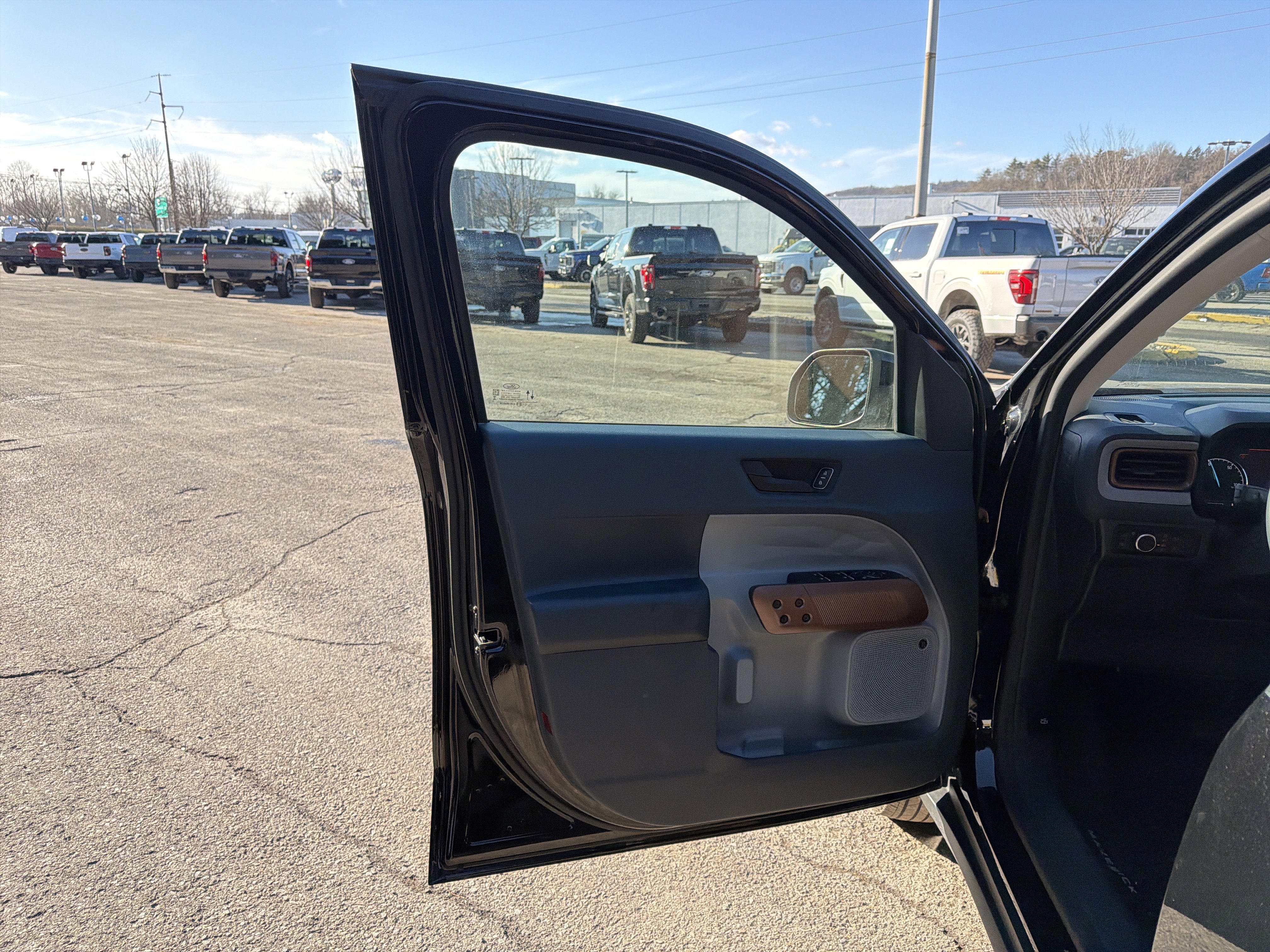 Certified 2024 Ford Maverick Lariat image 11