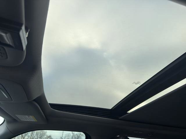 Certified 2022 Ford F150 Lariat w/ Equipment Group 501A Mid image 10