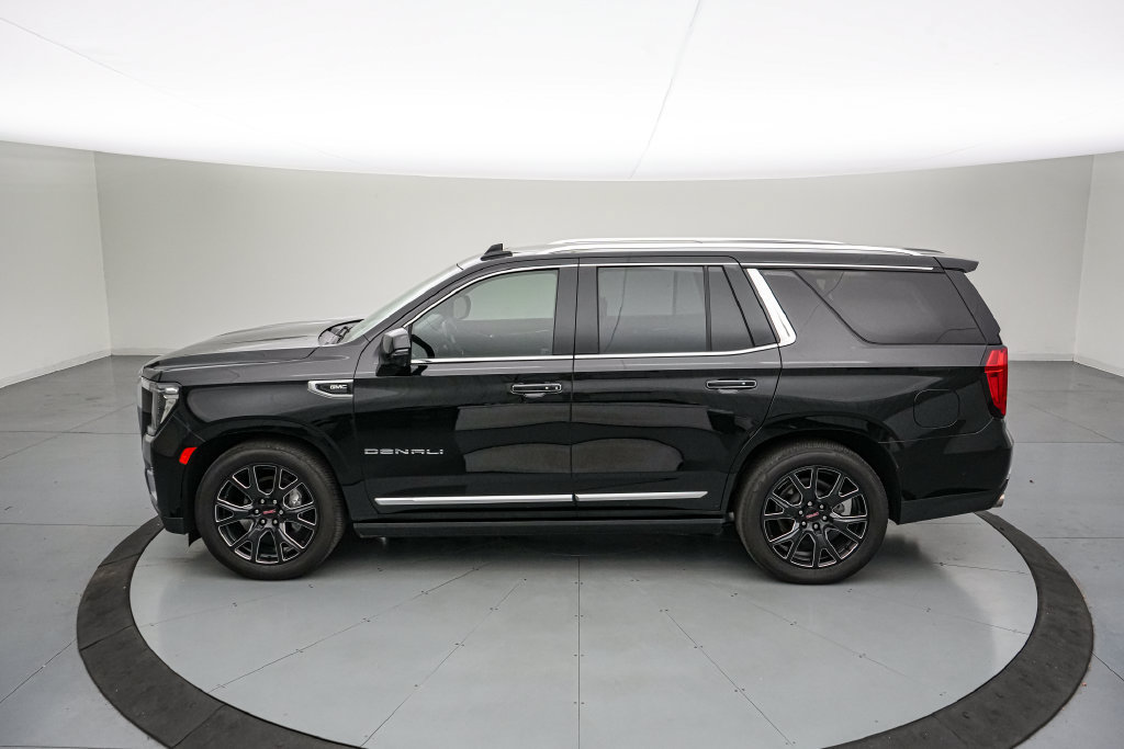 Used 2024 GMC Yukon Denali w/ Denali Reserve Package AWD/4WD image 7