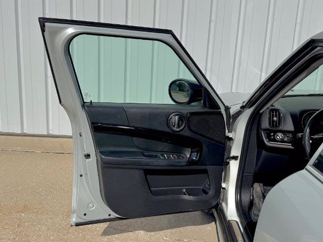 Used 2021 MINI Cooper Countryman ALL4 AWD/4WD image 14
