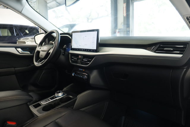 Certified 2023 Ford Escape Platinum AWD/4WD image 23