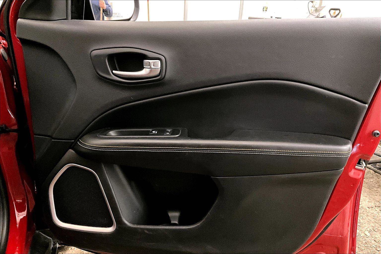 Used 2018 Jeep Compass Latitude w/ Popular Equipment Group image 23