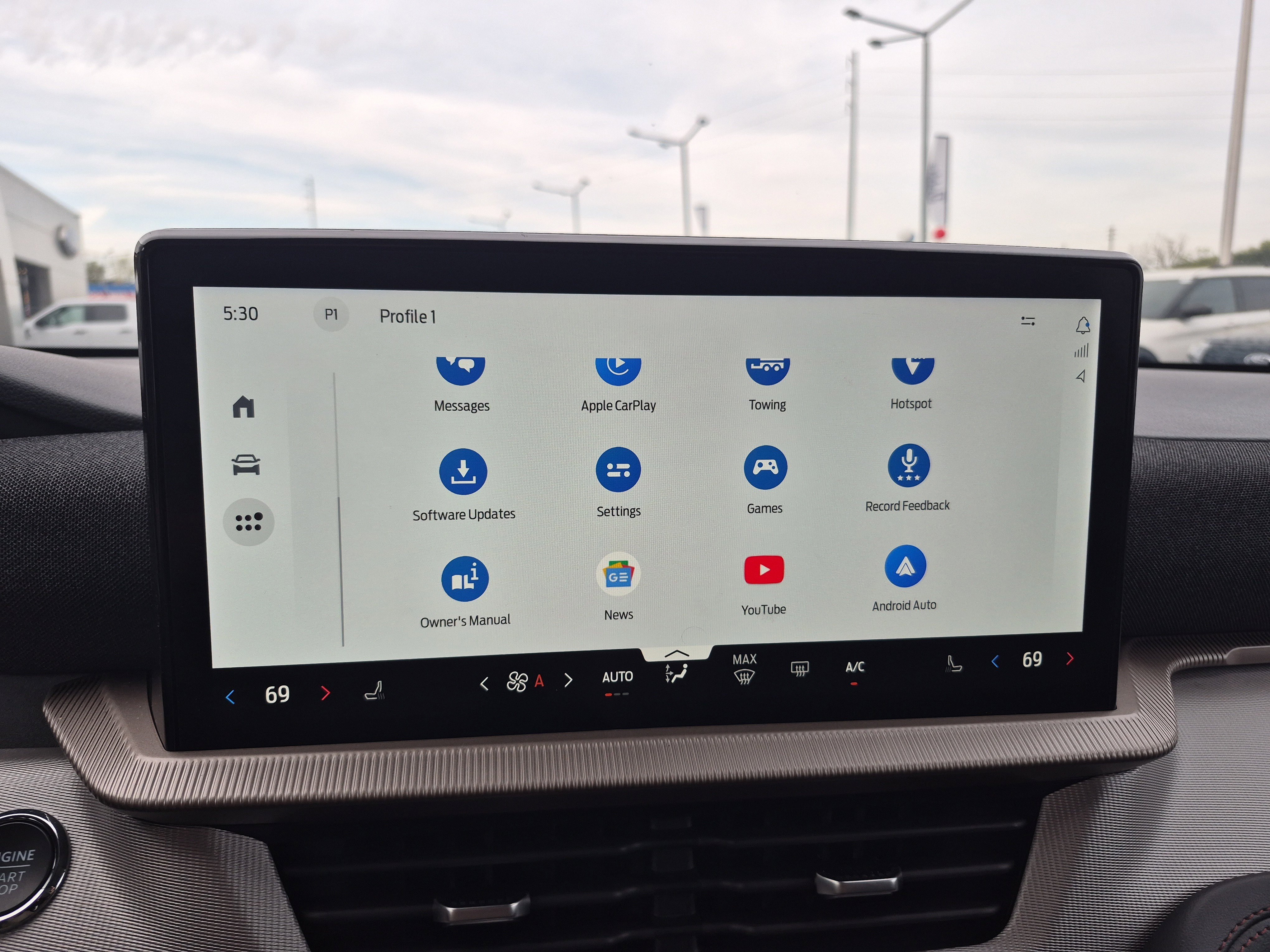 Certified 2025 Ford Explorer Active image 34