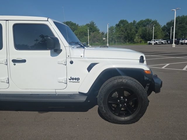 Used 2022 Jeep Wrangler Unlimited Sahara AWD/4WD image 4