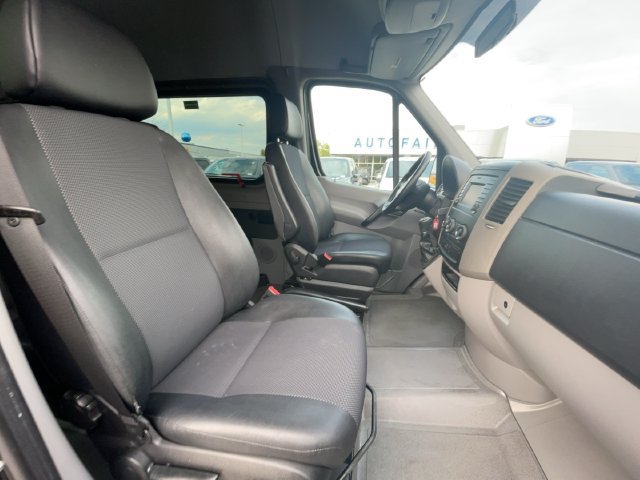 Used 2018 Mercedes-Benz Sprinter 2500 image 24