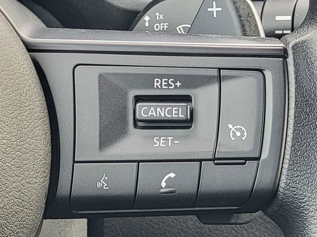 Used 2023 Nissan Rogue S AWD/4WD image 33