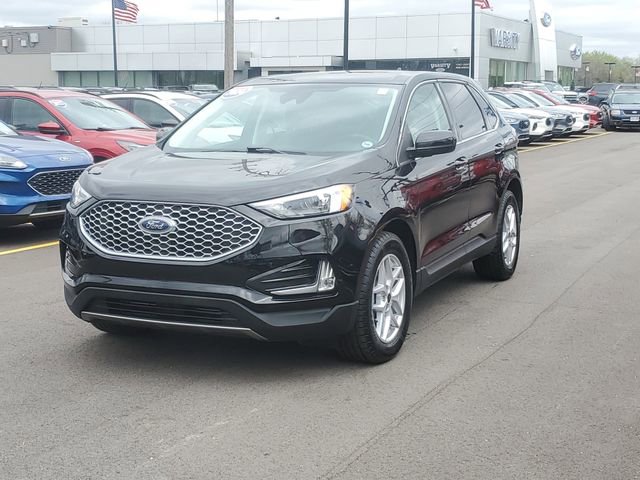Certified 2024 Ford Edge SEL w/ Convenience Package AWD/4WD image 2