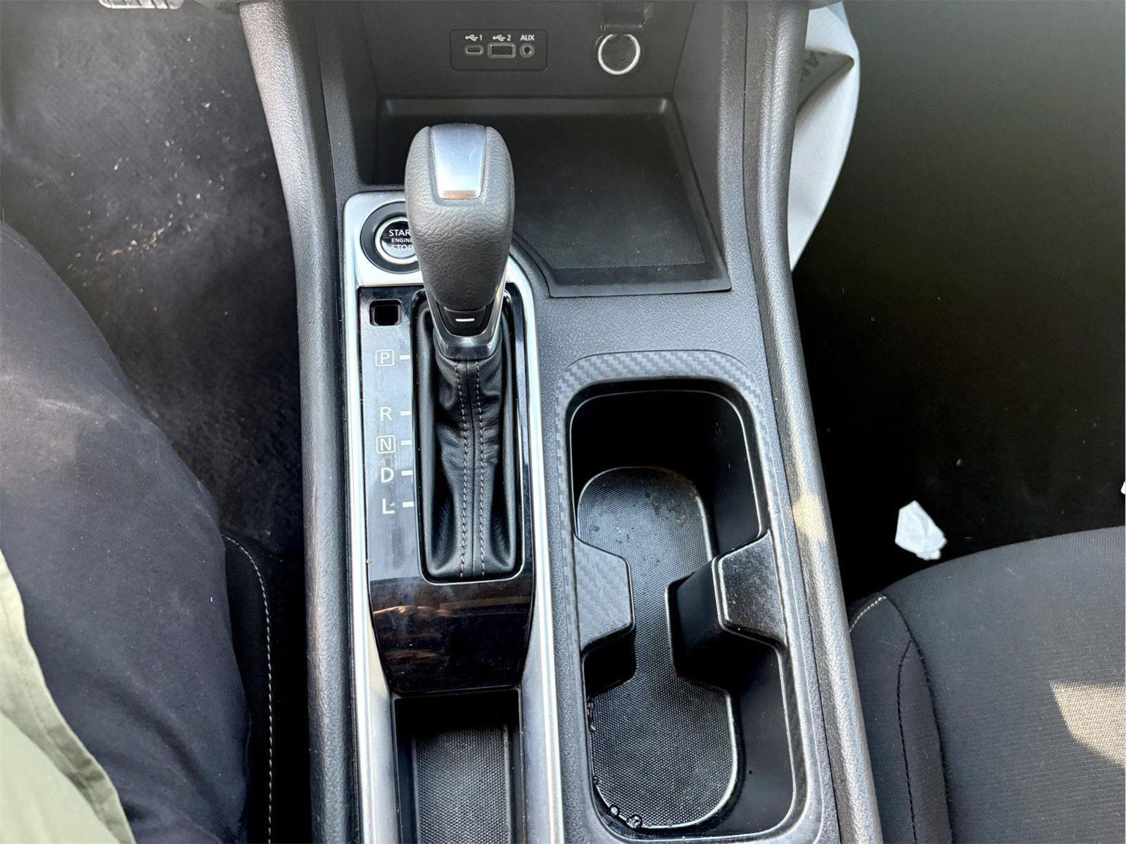 Used 2022 Nissan Sentra SV FWD image 13