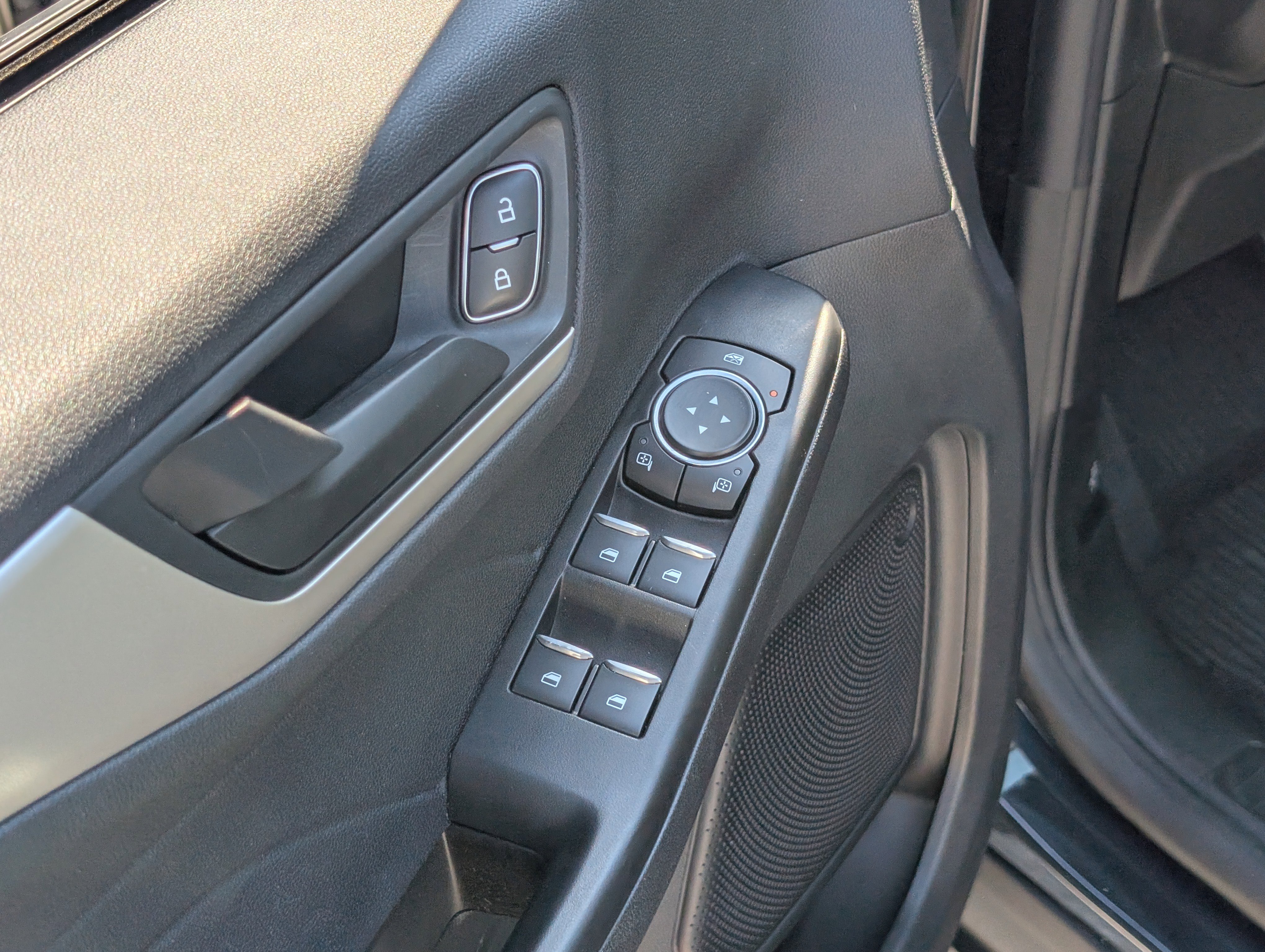 Certified 2022 Ford Escape SE w/ SE Sport Appearance Package FWD image 20