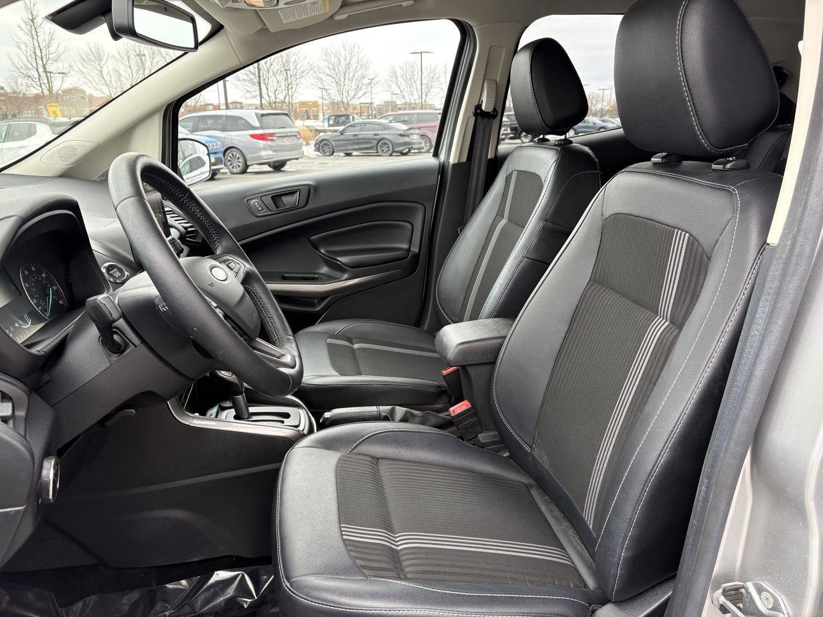 Certified 2020 Ford EcoSport SES w/ SES Black Appearance Package image 16