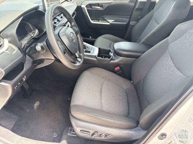 Used 2025 Toyota RAV4 XLE AWD/4WD image 11