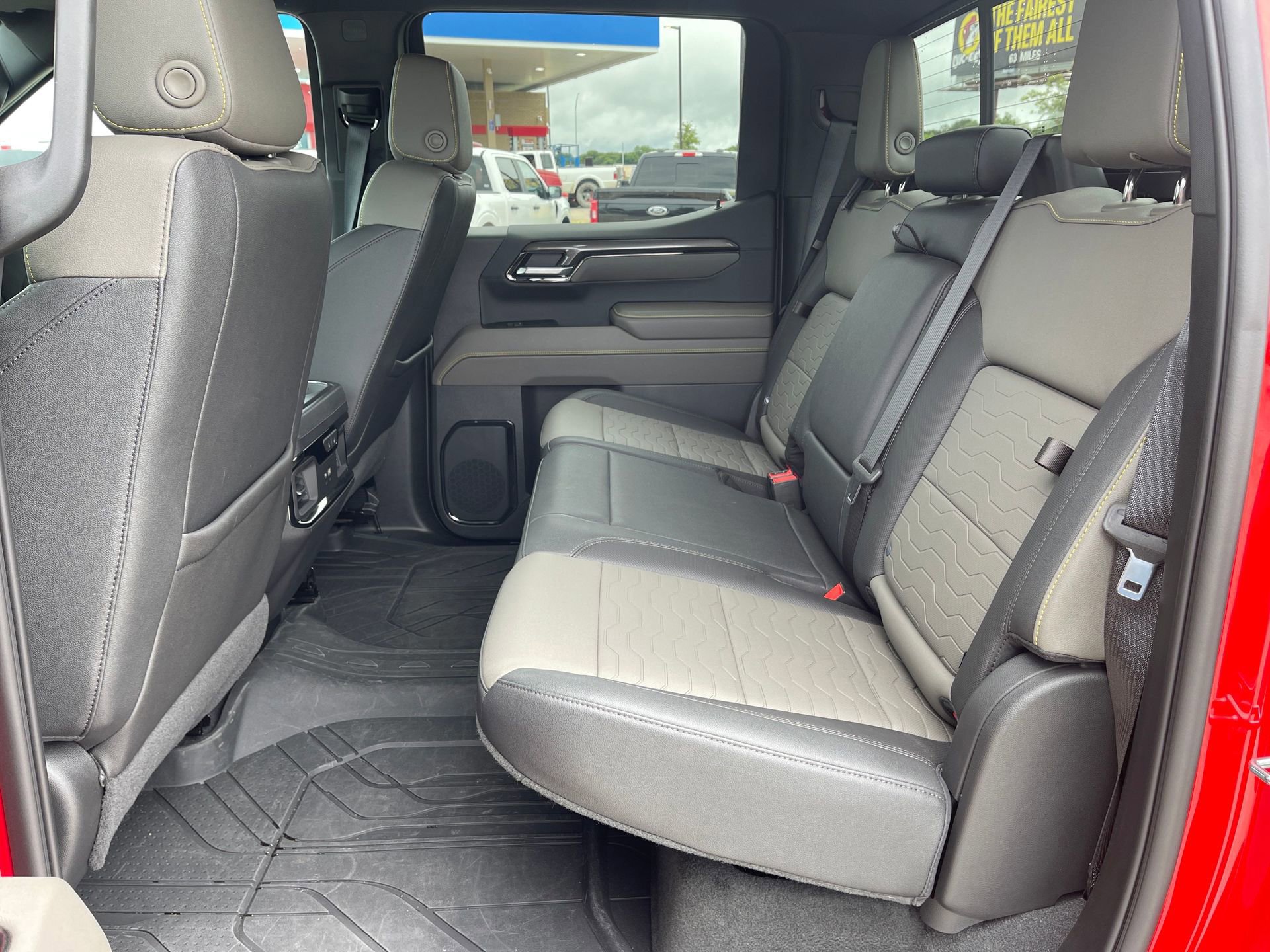 Used 2023 Chevrolet Silverado 1500 ZR2 w/ Technology Package image 26