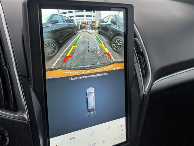 Certified 2023 Ford Edge ST image 18