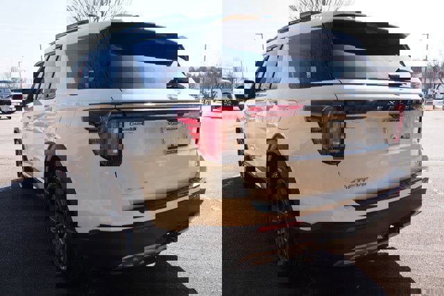 Certified 2025 Ford Explorer Active w/ Active Comfort Package image 3