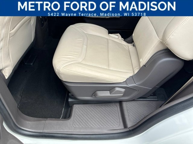 Certified 2023 Ford Explorer Platinum w/ Technology Package AWD/4WD image 40