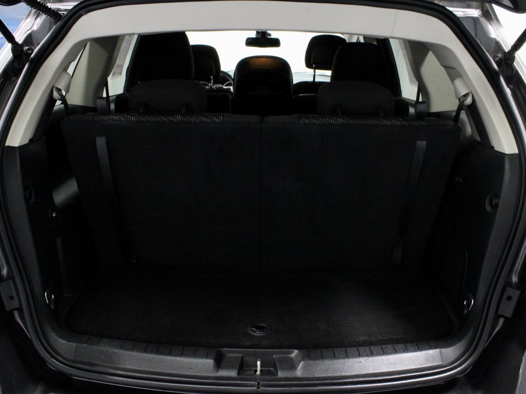 Used 2019 Dodge Journey SE w/ Connectivity Group FWD image 12