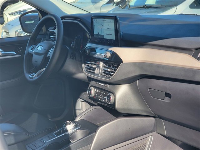 Certified 2022 Ford Escape SEL image 17