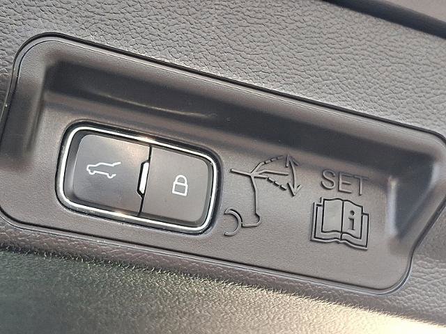 Certified 2023 Ford Explorer XLT w/ Equipment Group 202A image 29