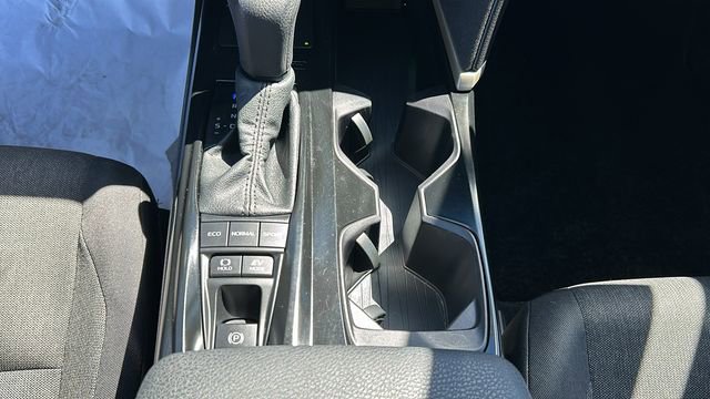 Used 2025 Toyota Camry LE FWD image 22