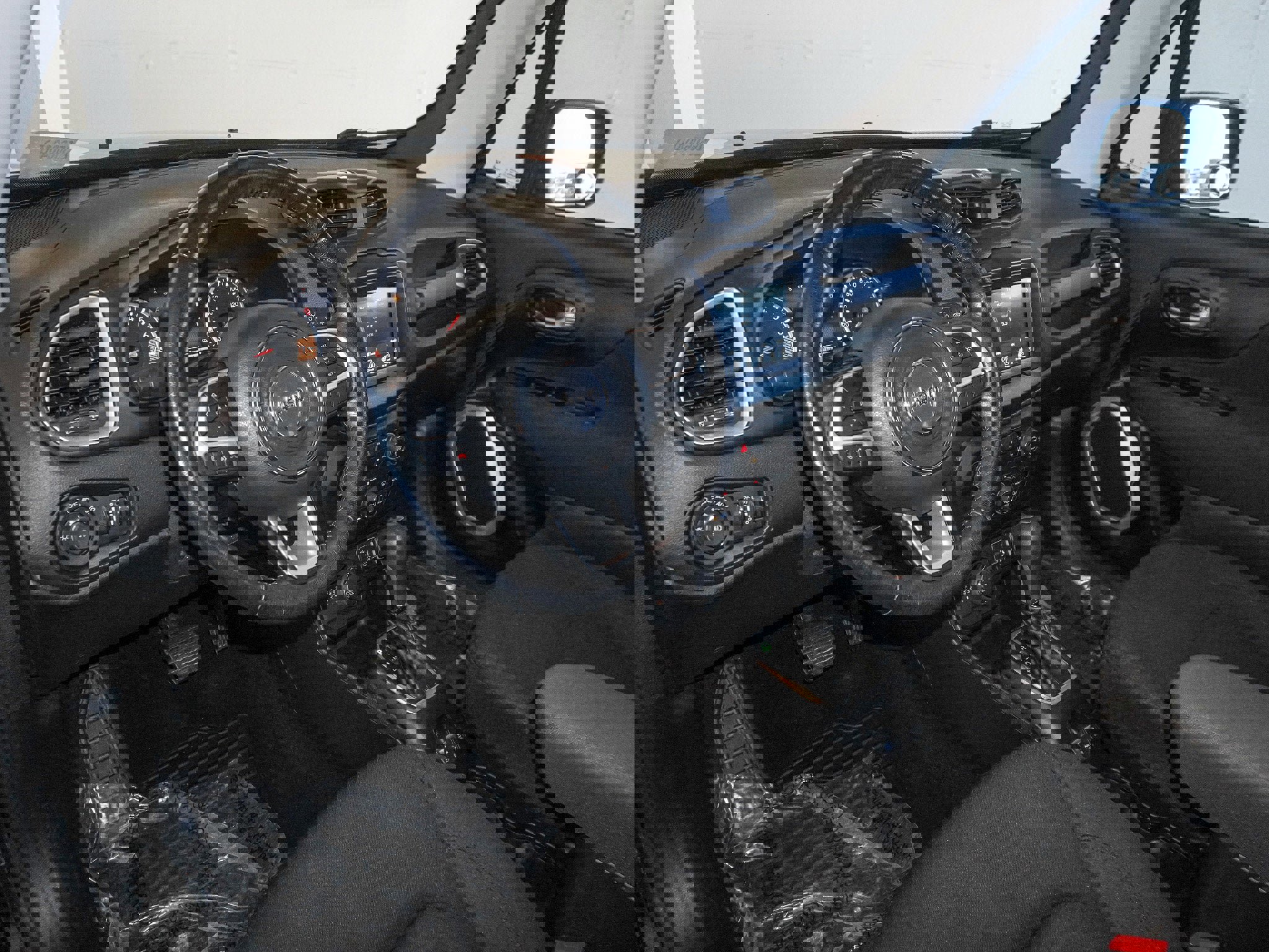 Used 2021 Jeep Renegade Latitude w/ Convenience Group image 21