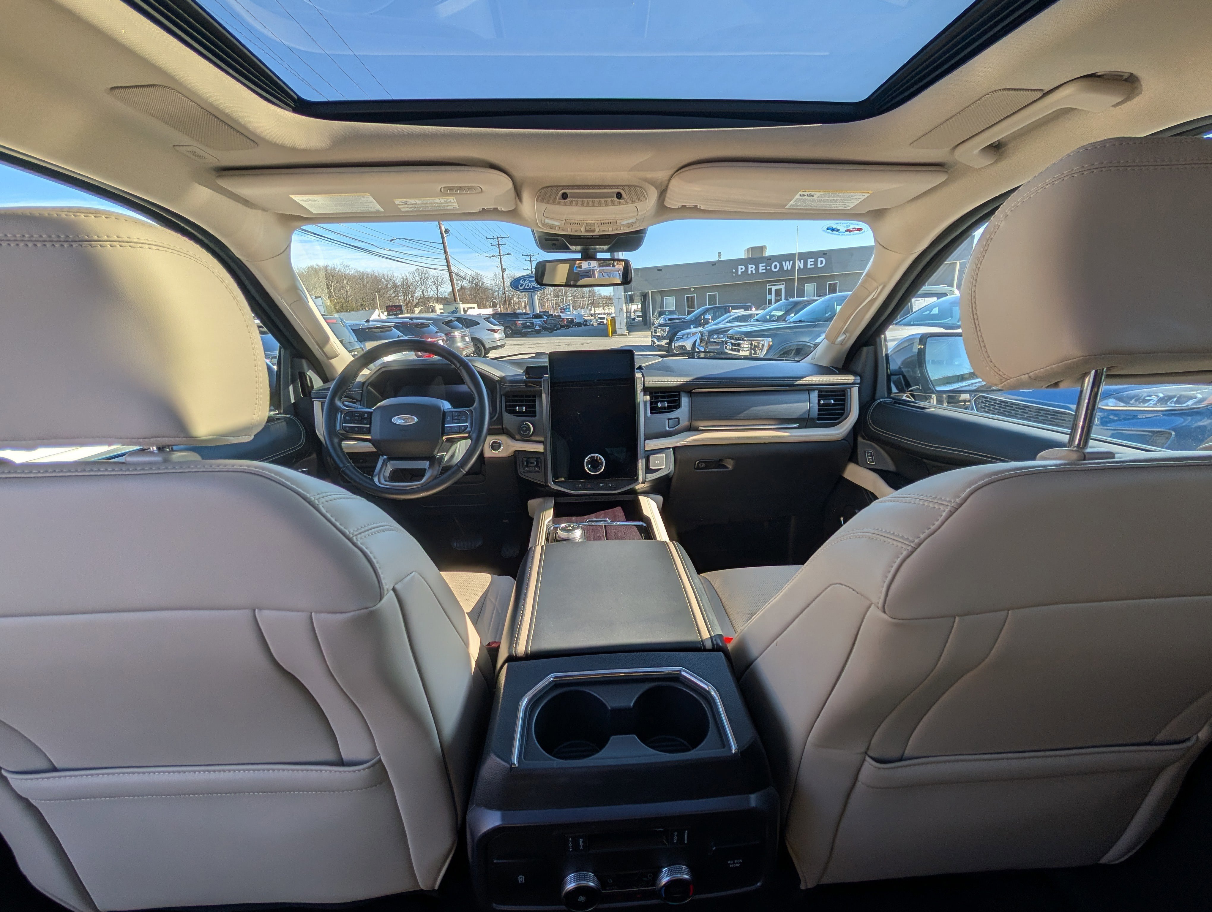 Certified 2024 Ford Expedition Max Platinum image 21