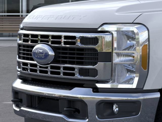 Certified 2026 Ford F350 XLT w/ FX4 Off-Road Package AWD/4WD image 17