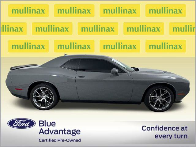 Used 2023 Dodge Challenger SXT w/ Plus Package RWD image 2