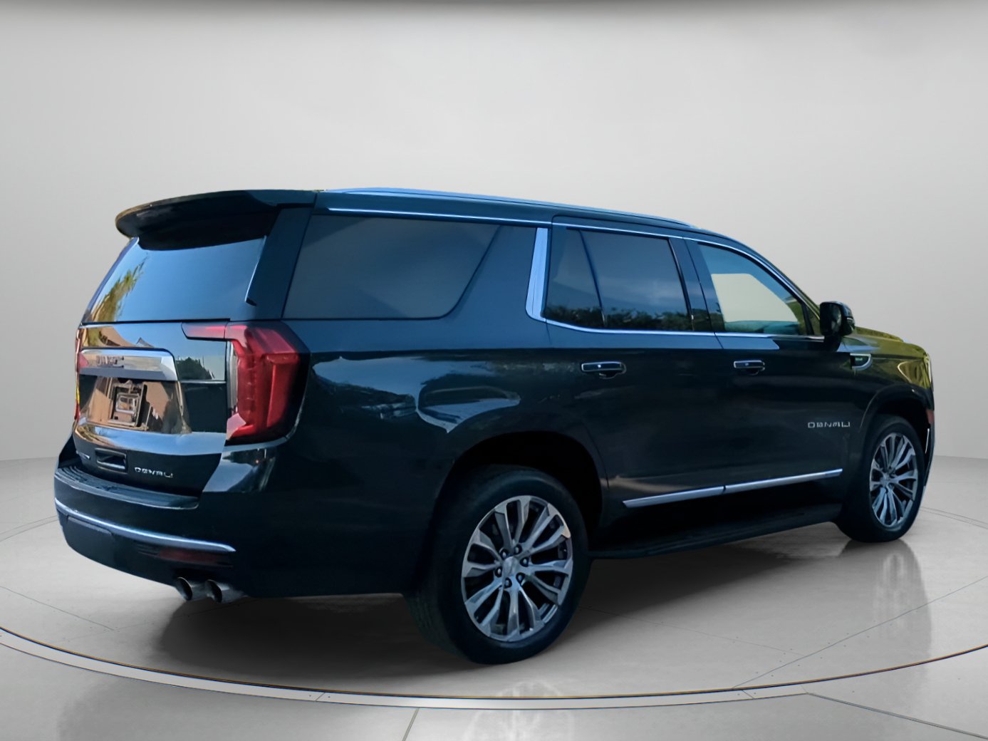 Used 2021 GMC Yukon Denali RWD image 28