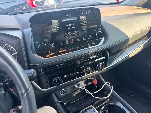 Used 2023 Nissan Rogue SL w/ SL Premium Package FWD image 14