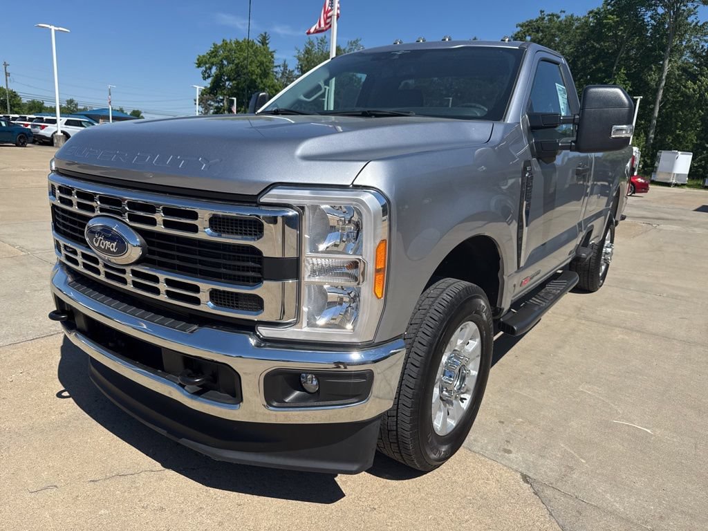 Certified 2023 Ford F250 XLT w/ 360-Degree Camera Package AWD/4WD image 3