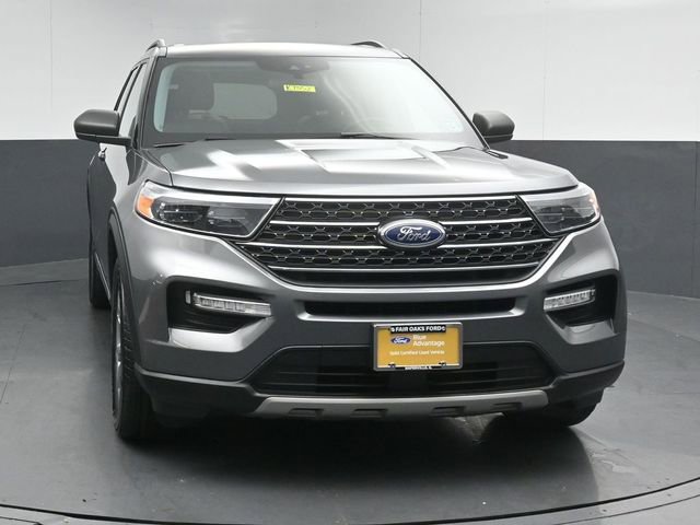 Certified 2023 Ford Explorer XLT w/ Equipment Group 202A AWD/4WD image 2