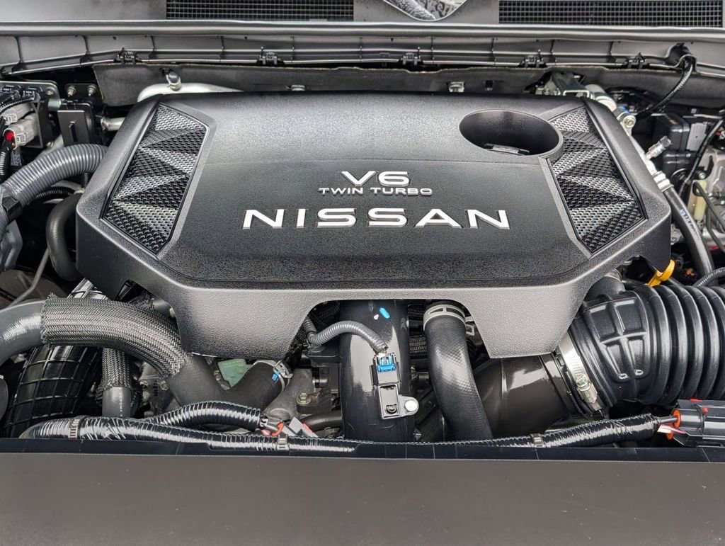 Used 2025 Nissan Armada Platinum image 57