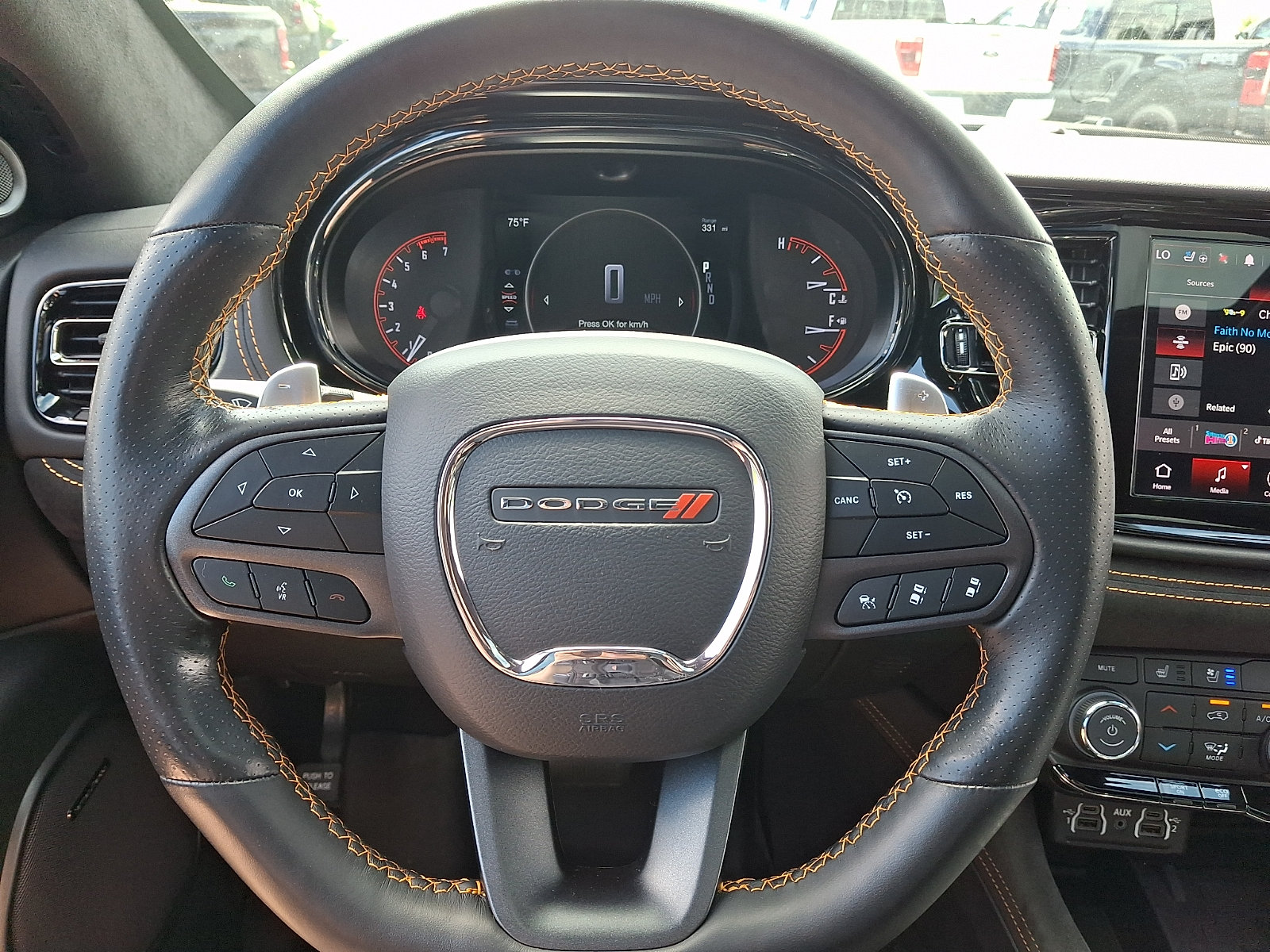 Used 2023 Dodge Durango R/T w/ Hemi Orange Plus Package AWD/4WD image 27