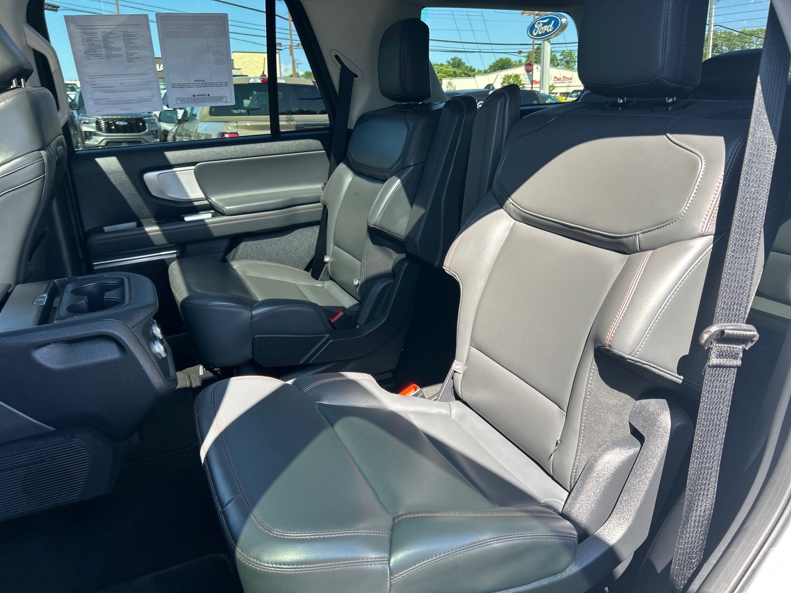 Certified 2025 Ford Expedition Active AWD/4WD image 9