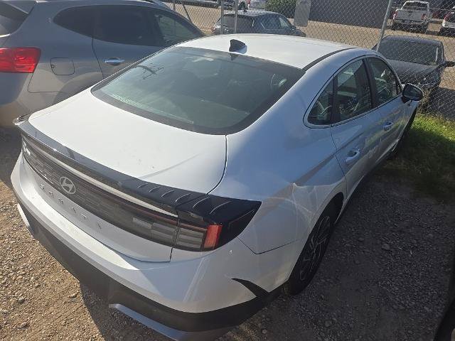 Used 2026 Hyundai Sonata Blue FWD image 3