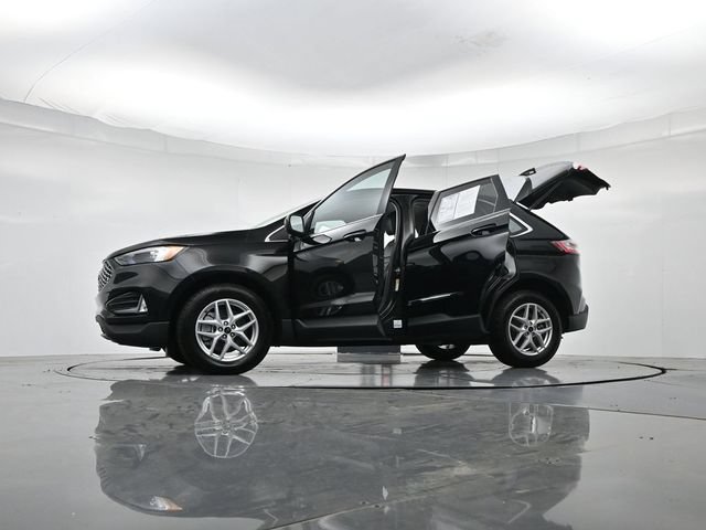Certified 2023 Ford Edge SEL w/ Convenience Package AWD/4WD image 57