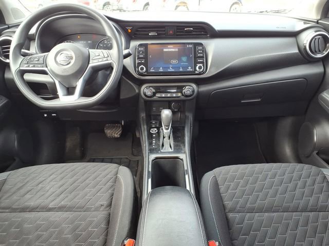 Used 2021 Nissan Kicks SV image 11