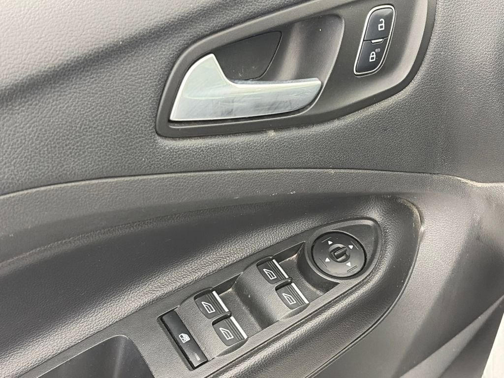 Certified 2017 Ford Escape SE w/ SE Leather Comfort Package image 22