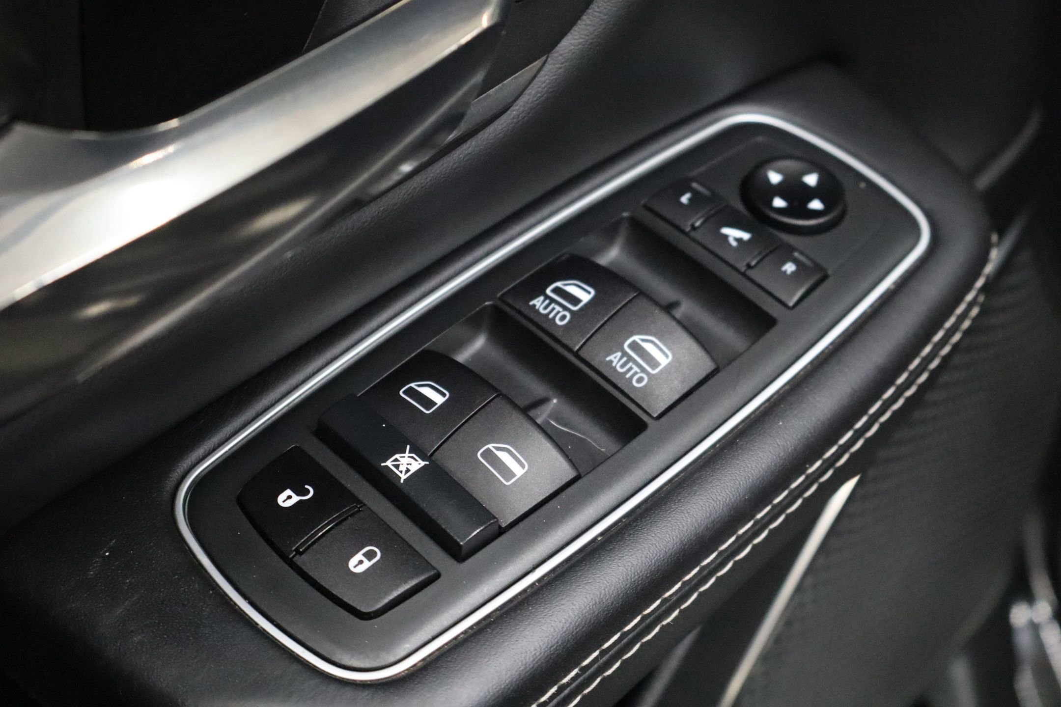 Used 2021 RAM 1500 Limited w/ Body Color Bumper Group image 18