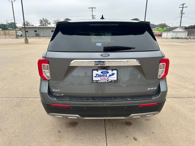 Certified 2023 Ford Explorer XLT w/ Equipment Group 202A AWD/4WD image 4