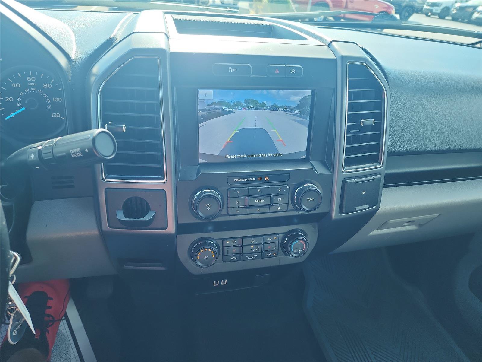 Certified 2020 Ford F150 XLT w/ Equipment Group 302A Luxury RWD image 32