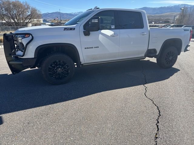 Used 2025 Chevrolet Silverado 3500 LTZ w/ LTZ Plus Package AWD/4WD image 2