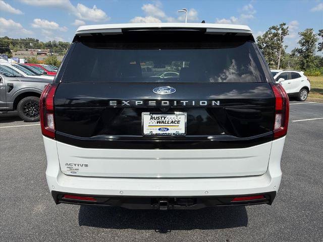 Certified 2025 Ford Expedition Active AWD/4WD image 6