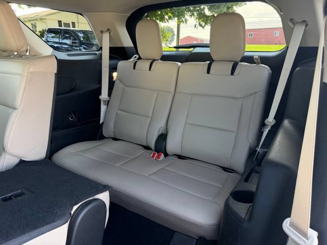 Certified 2020 Ford Explorer XLT w/ Equipment Group 202A AWD/4WD image 20