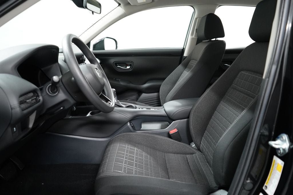 Used 2025 Honda HR-V LX image 14