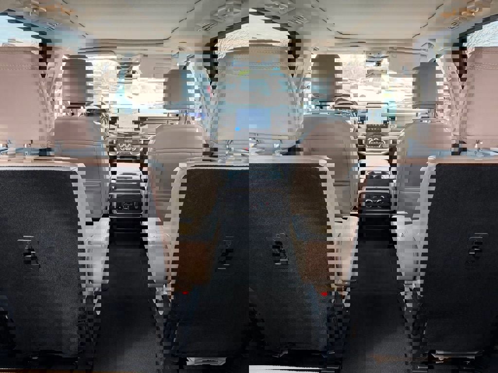 Certified 2024 Ford Expedition Limited image 15