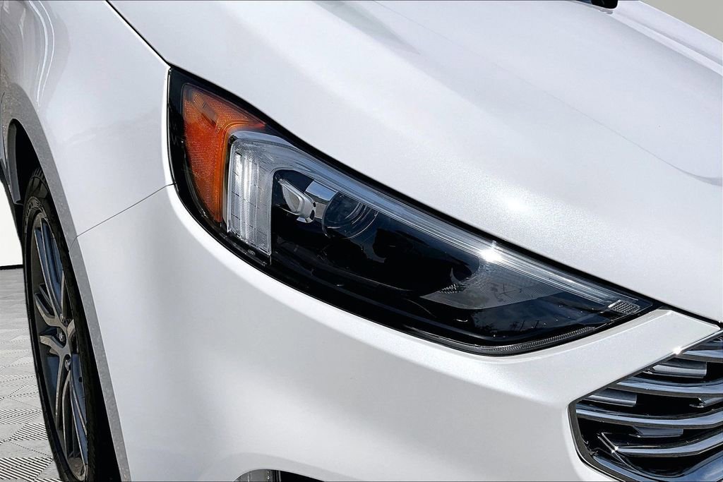 Certified 2024 Ford Edge Titanium AWD/4WD image 29